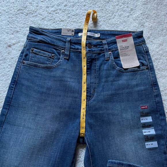 NWT Levi's 725 High Rise Bootcut Women Jeans Size 29/32 - Picture 9 of 11